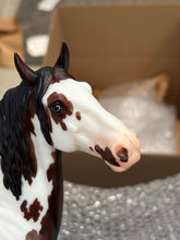 Load image into Gallery viewer, Midnattssol-FLAWED-Breyerfest 2026 Special Run-Murgese Stallion Mold-Breyer Traditional