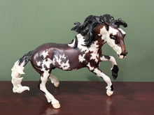 Load image into Gallery viewer, Moon Warrior-No Bag, No COA-Connoisseur Exclusive-Nokota Mold-Breyer Traditional