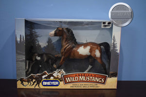 Aguila and Muraco-Wild Mustangs Set-New in Box-Breyer Classic