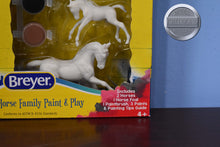 Load image into Gallery viewer, Horse Family Paint n Play-New in Box-Breyer Stablemate Accessories