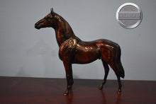 Load image into Gallery viewer, Man O War-Body-Breyer Classic