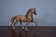 Load image into Gallery viewer, Parade of Breeds IV-Peruvian Paso Mold-Breyer Stablemate