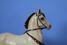 Load image into Gallery viewer, Alabaster Western Horse-Hartland Model