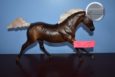 Flaxen Chestnut-Black Beauty Mold-Breyer Traditional