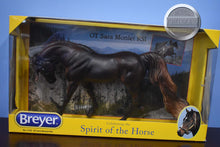 Load image into Gallery viewer, Sara Moniet-Oasis Mold-New in Box-Breyer Traditional