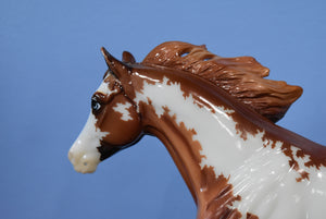 Glossy Chestnut Paint Bollywood Surprise-Breyerfest Exclusive-Loping Quarter Horse Mold-Breyer Traditional