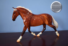 Load image into Gallery viewer, Glossy Silver Bay RDS-Breyerfest Exclusive-Breyer Traditional