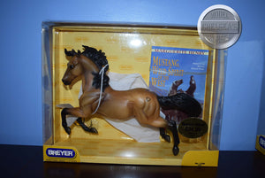 Hobo-Mustang with Book-New in Box-Silver Mold-Breyer Traditional