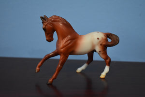 Mystery Foal Surprise Family Five Chestnut Blanket-Warmblood Mold Only-Breyer Stablemate