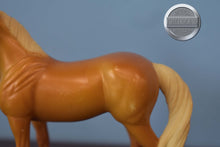Load image into Gallery viewer, Palomino Horse and Foal Set Mare Only-Standing Stock Horse Mold-Breyer Stablemate