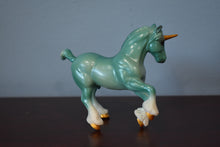 Load image into Gallery viewer, Unicorn Crazy Surprise Series 2 Blue/Green-Clyesdale Mold-Breyer Stablemate