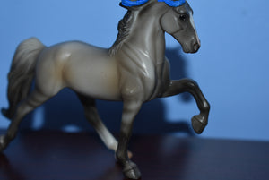 Mystery Horse Surprise Grey With Blue Ribbon-Tennessee Walking Horse Mold-Breyer Stablemate