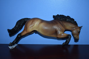 Best of British Loose Mane Jumping Pony-Breyer Traditional