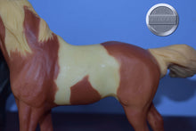 Load image into Gallery viewer, Spirit Kiger Mustang Family-Mesteno Mold-Breyer Classic