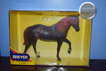 Load image into Gallery viewer, Paso Fino-El Pastor Mold-New in Box-Breyer Traditional