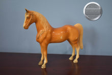 Load image into Gallery viewer, Palomino Western Horse-Western Horse Mold-Breyer Traditional