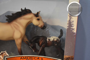 Blackfoot and Thunderbolt-#750134-New in Box-Wild Mustangs-Breyer Classic