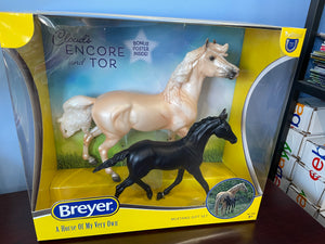 Encore and Tor Gift Set-Mustang Mare and Gilen-Breyer Traditional